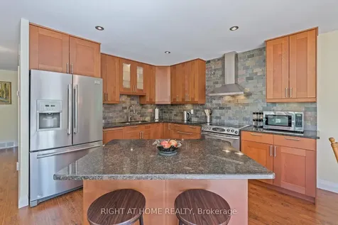 68 Ewing Street Halton Hills ON L7G 5A1