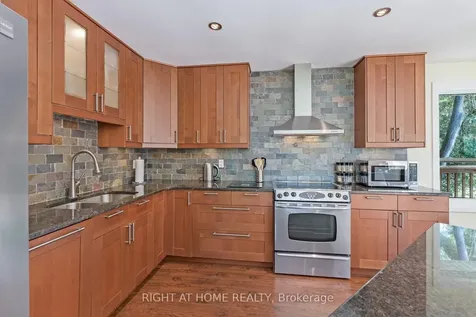 68 Ewing Street Halton Hills ON L7G 5A1