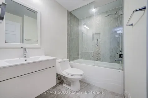111 Whitchurch Mews Mississauga ON L5A 4B2