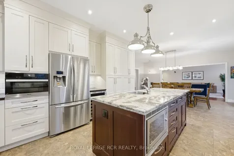 22 Bishop Court Halton Hills ON L7G 6G8