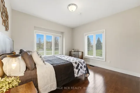 22 Bishop Court Halton Hills ON L7G 6G8