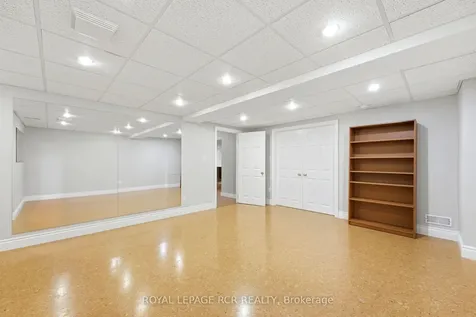 22 Bishop Court Halton Hills ON L7G 6G8