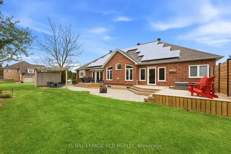 22 Bishop Court Halton Hills ON L7G 6G8