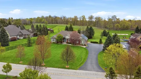 22 Bishop Court Halton Hills ON L7G 6G8