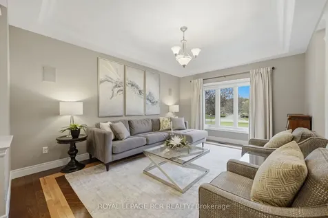22 Bishop Court Halton Hills ON L7G 6G8
