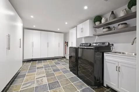 49 Greenfield Drive Toronto ON M9B 1H2