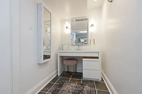 49 Greenfield Drive Toronto ON M9B 1H2