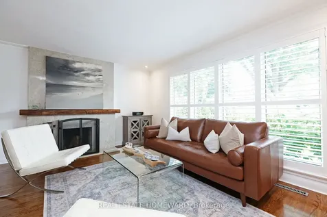 49 Greenfield Drive Toronto ON M9B 1H2