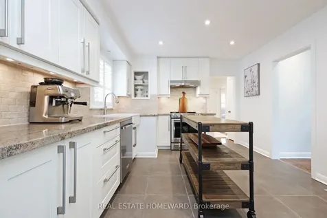 49 Greenfield Drive Toronto ON M9B 1H2