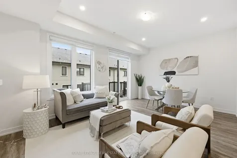 1340 Kaniv Street Oakville ON L6M 5R3