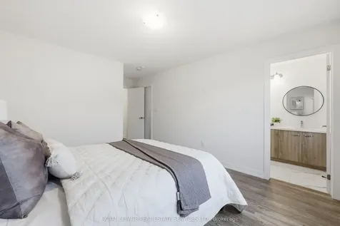 1340 Kaniv Street Oakville ON L6M 5R3