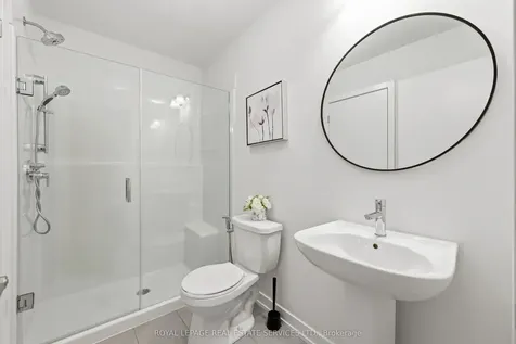 1340 Kaniv Street Oakville ON L6M 5R3
