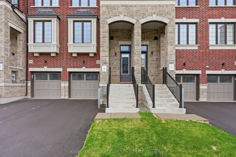 1340 Kaniv Street Oakville ON L6M 5R3
