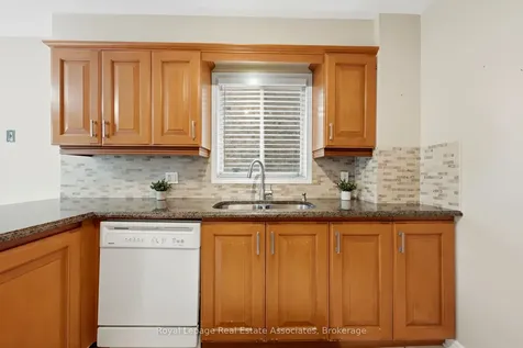 14 Beisel Court Brampton ON L6Z 2R8
