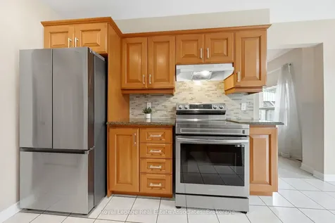 14 Beisel Court Brampton ON L6Z 2R8