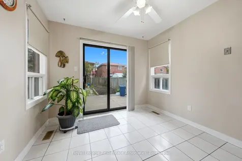 14 Beisel Court Brampton ON L6Z 2R8