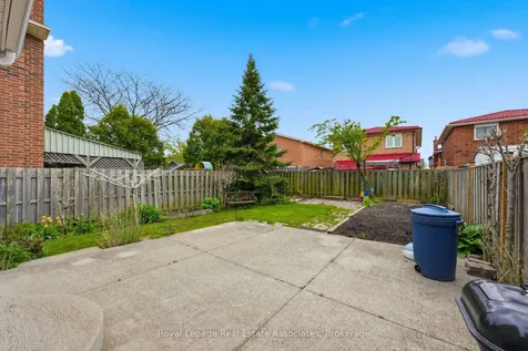 14 Beisel Court Brampton ON L6Z 2R8