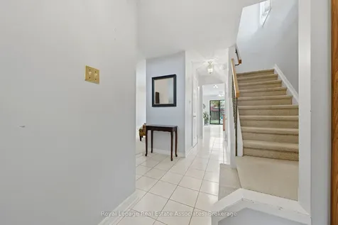 14 Beisel Court Brampton ON L6Z 2R8