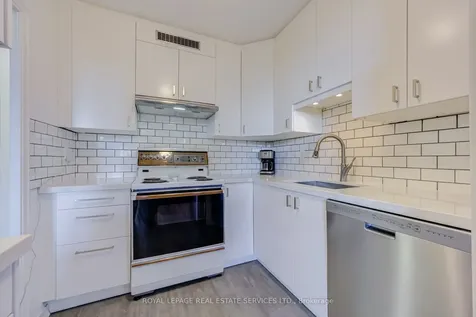 100 Coe Hill Drive Toronto ON M6S 3E1