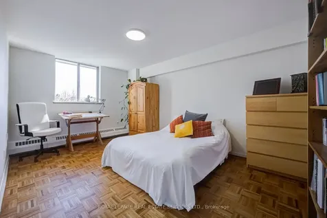 100 Coe Hill Drive Toronto ON M6S 3E1