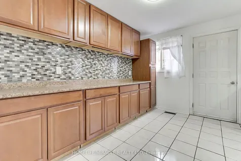 70 Dolores Road Toronto ON M3L 2A9