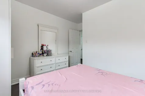 70 Dolores Road Toronto ON M3L 2A9