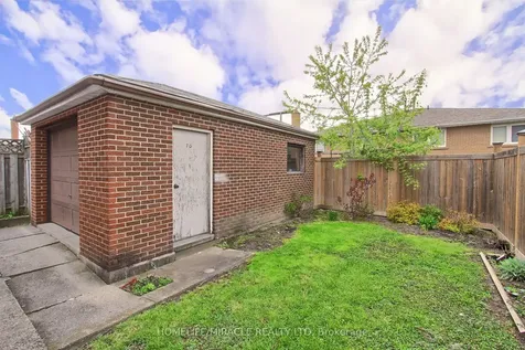 70 Dolores Road Toronto ON M3L 2A9