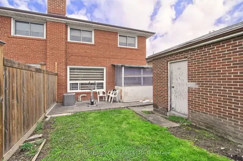 70 Dolores Road Toronto ON M3L 2A9