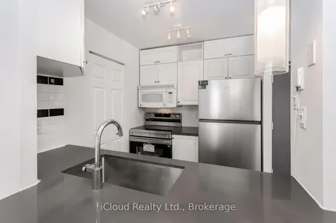285 Enfield Place Mississauga ON L5B 3Y6