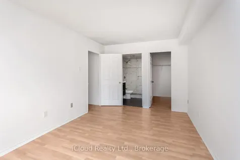 285 Enfield Place Mississauga ON L5B 3Y6