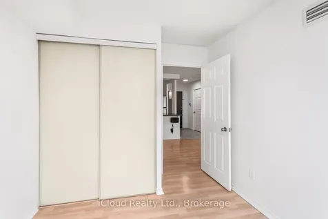 285 Enfield Place Mississauga ON L5B 3Y6