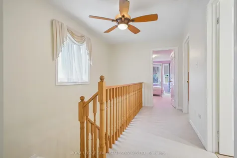2023 Shady Glen Road Oakville ON L6M 3T4