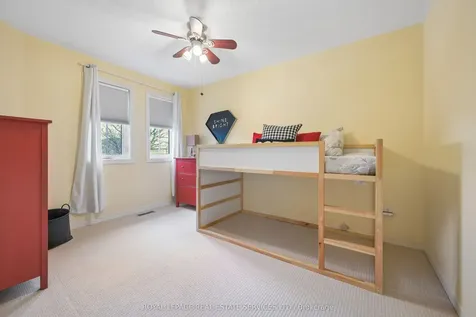 2023 Shady Glen Road Oakville ON L6M 3T4