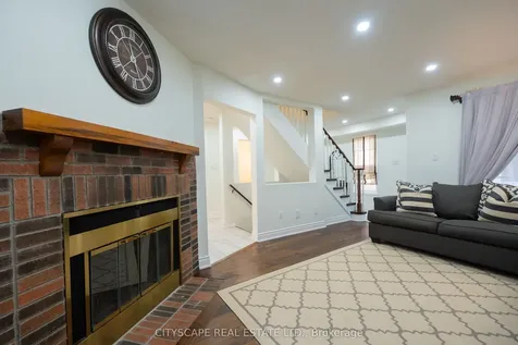 3912 Rushton Crescent Mississauga ON L5L 4H4