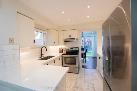 3912 Rushton Crescent Mississauga ON L5L 4H4