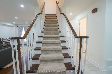 3912 Rushton Crescent Mississauga ON L5L 4H4