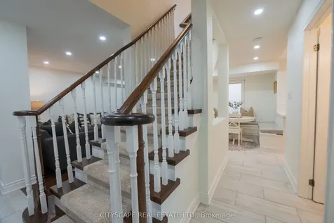 3912 Rushton Crescent Mississauga ON L5L 4H4