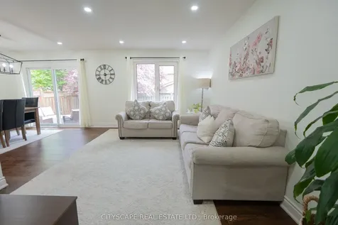 3912 Rushton Crescent Mississauga ON L5L 4H4