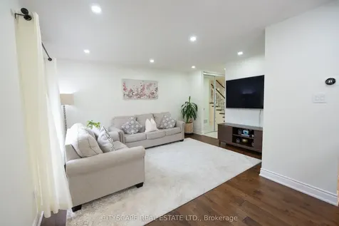 3912 Rushton Crescent Mississauga ON L5L 4H4