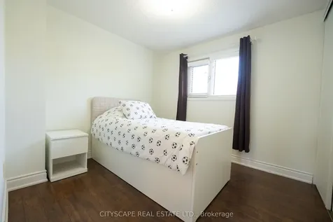 3912 Rushton Crescent Mississauga ON L5L 4H4