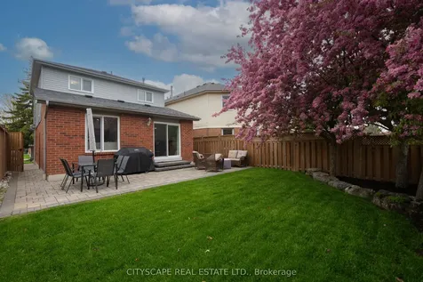 3912 Rushton Crescent Mississauga ON L5L 4H4