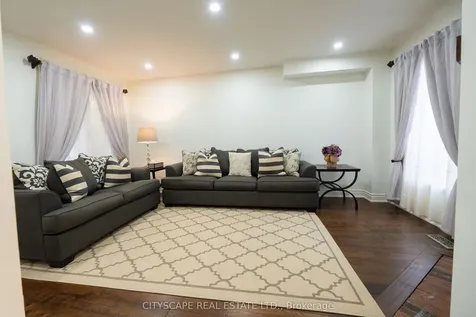 3912 Rushton Crescent Mississauga ON L5L 4H4