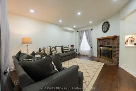 3912 Rushton Crescent Mississauga ON L5L 4H4