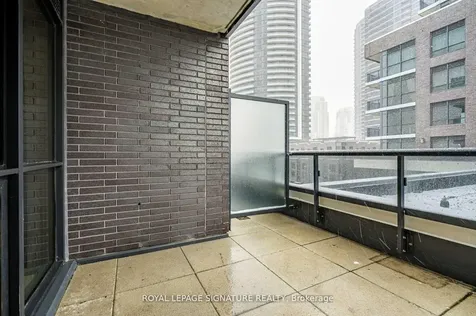 10 Gibbs Road Toronto ON M9B 6L6