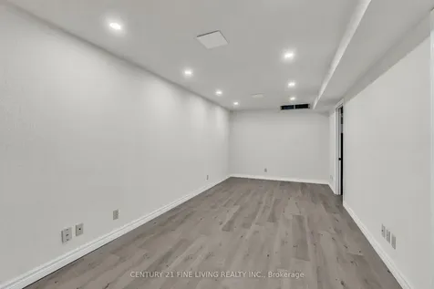 39 Rushmore Crescent Brampton ON L6Z 1R1