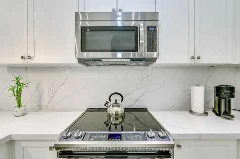 263 Georgian Drive Oakville ON L6H 0L2