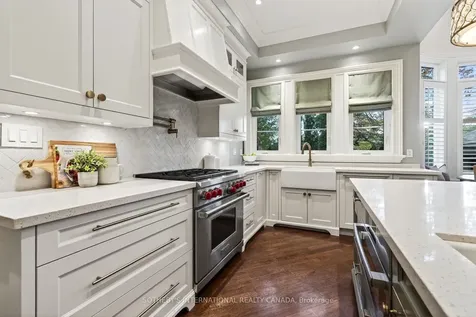 172 Boxley Road Burlington ON L7L 4S6