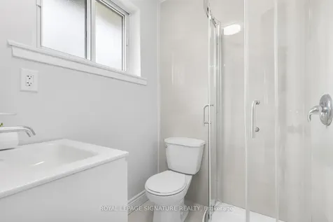 17 Norfield Crescent Toronto ON M9W 1X5