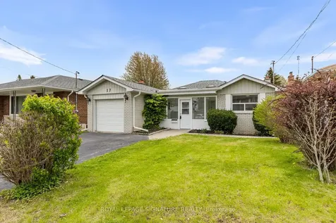 17 Norfield Crescent Toronto ON M9W 1X5