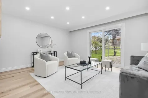 17 Norfield Crescent Toronto ON M9W 1X5